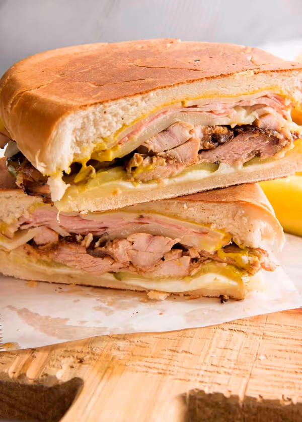 Sandwiches at Atipicos Food